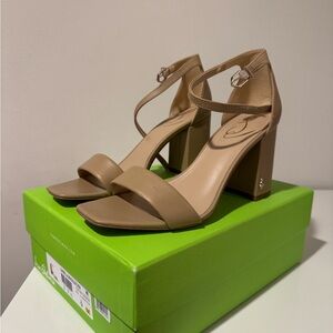 Sam Edelman Daniella Heel in Beige Leather (Size 9)